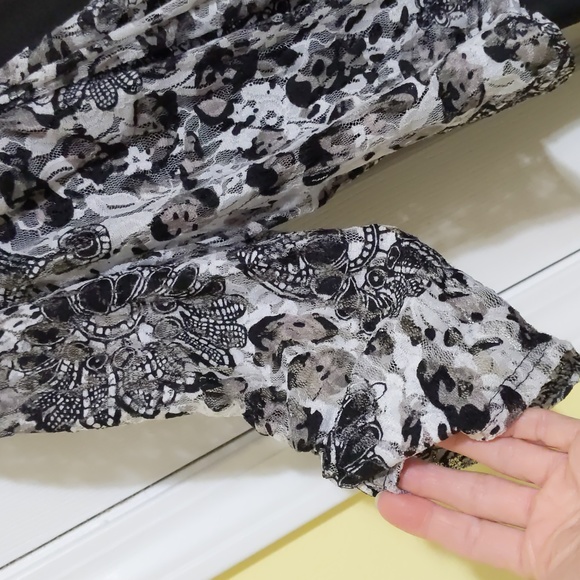 Chelsea suite sz 14 dress with a floral blk/wht lace shrug - Picture 3 of 4